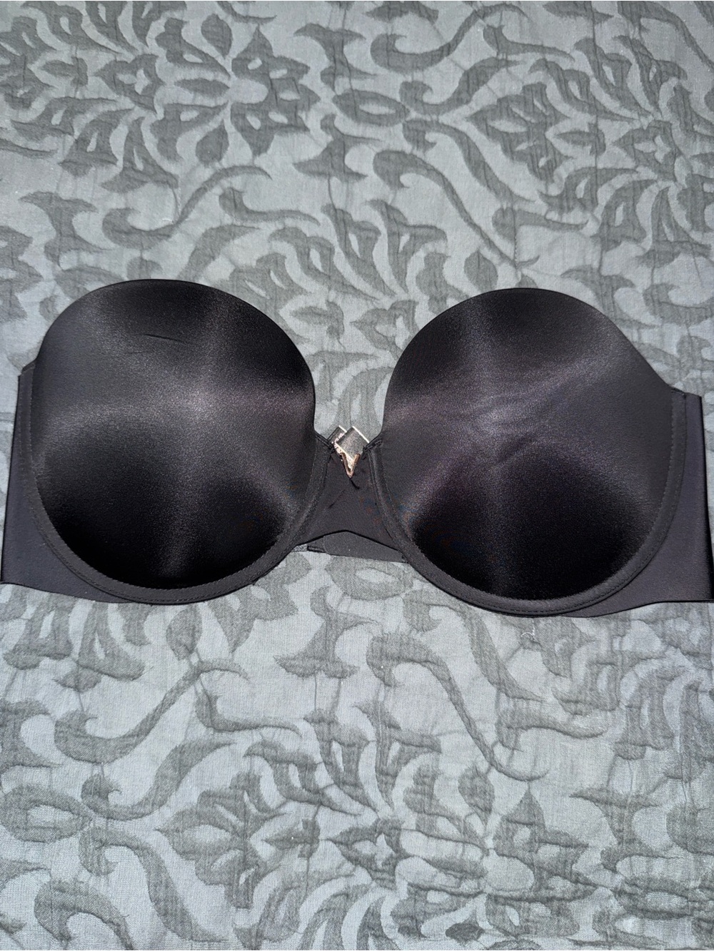 Victoria’s Secret multi-way multi position size 38c strapless underwired
